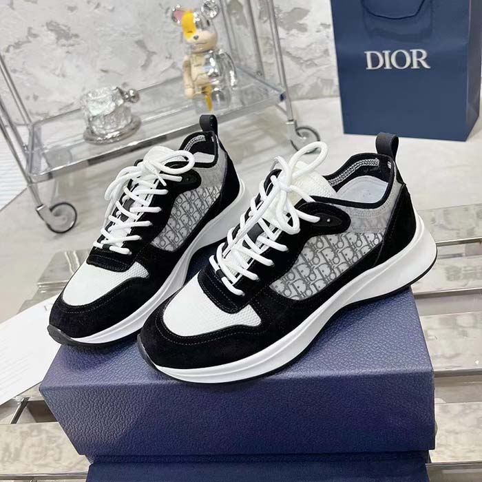 Dior Unisex B25 Runner Sneaker Black Suede White Technical Mesh Black Oblique Canvas Reference 3SN259YUH_H960 (4)