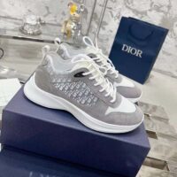 Dior Unisex B25 Runner Sneaker Gray Blue Dior Oblique Canvas Suede Reference 3SN283ZMI_H865 (8)