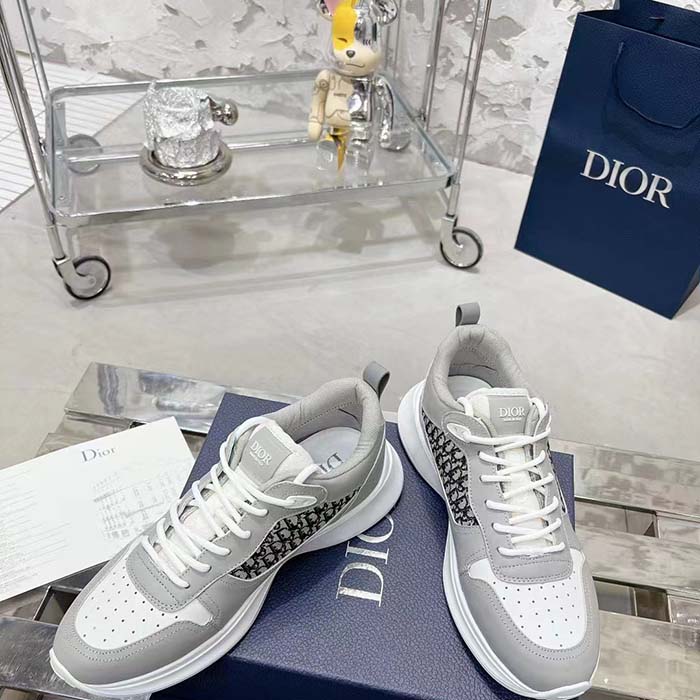 Dior Unisex B25 Runner Sneaker Grey White Smooth Calfskin Beige Black Oblique Jacquard Reference 3SN299ZIR_H165 (1)