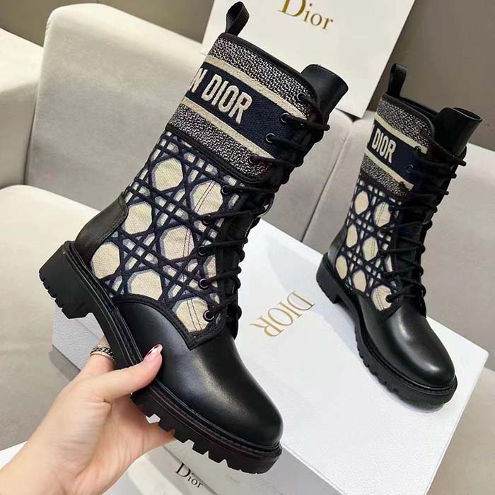 Dior Women CD D-Major Ankle Boot Black Calfskin Deep Blue Beige Embroidered Cannage Cotton Reference KCI976CMY_S49X (7)
