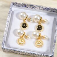 Dior Women Dior Tribales Earrings White Resin Pearls Latte Glass (10)