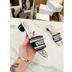 Dior Women Dway Heeled Slide White Black Embroidered Cotton Toile De Jouy Voyage Motif Reference: KCQ902VOY_S15W - Bild 8