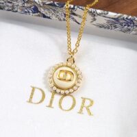 Dior Women Petit CD Baroque Necklace White Resin Pearls Latte Glass (2)