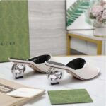 Gucci Women Interlocking G Heel Sandal White Leather Mid 7.6 CM Heel - Bild 4