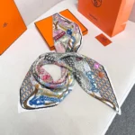 Hermes Damen Super Silk Quest Detail Schal 90 Blau Twill