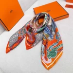 Sciarpa Hermes Super Silk Quest Detail da donna in twill arancione 90