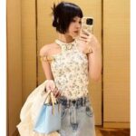 Louis Vuitton LV Women Reade PM Sky Blue Monogram Vernis Embossed Cowhide Leather M24144 - immagine 11