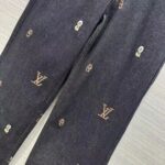 Louis Vuitton Men LV RUNWAY Embroidered Bootcut Denim Pants Indigo Cotton 1AFI93 - immagine 8