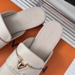 Louis Vuitton Unisex LV Capri Open Back Loafer White Calf Leather 1AC7OQ – Bild 9