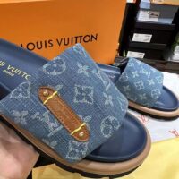 Louis Vuitton Unisex LV Pool Pillow Flat Comfort Mule Blue Monogram Denim 1ACJVH (1)