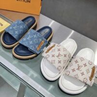 Louis Vuitton Unisex LV Pool Pillow Flat Comfort Mule Beige Monogram 1ACJZA (2)