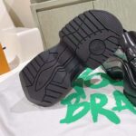 Louis Vuitton Women LV Archlight 2.0 Platform Loafer Black Calf Leather 1ABIJZ - immagine 12