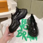 Louis Vuitton Women LV Archlight 2.0 Platform Loafer Black Calf Leather 1ABIJZ - immagine 7