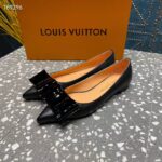 Louis Vuitton Women LV Blossom Flat Ballerina Black Patent Leather - Imagen 3