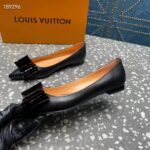 Louis Vuitton Women LV Blossom Flat Ballerina Black Patent Leather - Imagen 8