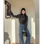 Louis Vuitton Women LV Quilted Malletage Bomber Jacket Black Regular Fit 1AFFP8 - immagine 11