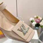 Louis Vuitton Women LV Shake Pump Beige Patent Calf Leather 9.5 CM Heel - immagine 9