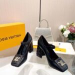 Louis Vuitton Women LV Shake Pump Black Calf Leather 9.5 CM Heel - immagine 5
