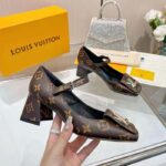 Louis Vuitton Women LV Shake Pump Brown Monogram Flower Canvas 5.5 CM Heel - immagine 7