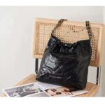 Chanel Women CC 22 Handbag Shiny Calfskin Gold-Tone Metal Black - Imagen 5