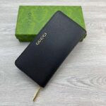 Gucci Unisex GG Zip Around Wallet Gucci Script Black Leather Taffeta - Imagen 3