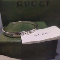 Gucci Unisex Icon 18k Bracelet 434524 J8502 9000 (1)