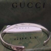 Gucci Unisex Icon 18k Bracelet 434524 J8502 9000 (1)