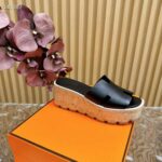 Hermes Women Eze 30 Sandal Natural Calfskin Black Rubber Sole - Image 2