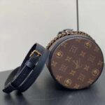 Louis Vuitton LV Unisex Canoé Monogram Coated Canvas Cowhide-Leather M83480 - Image 6