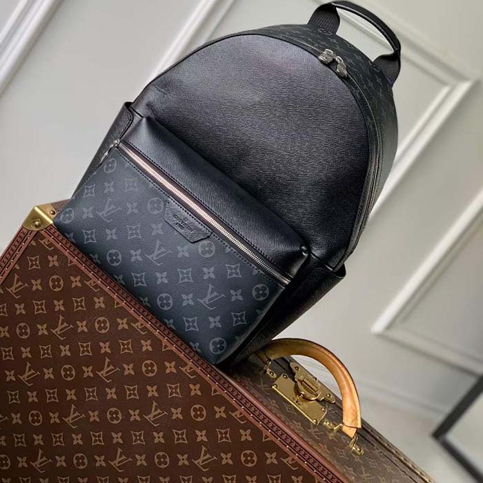 Louis Vuitton LV Unisex Discovery Backpack PM Black Taiga Cowhide Leather M30230
