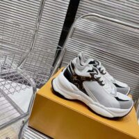 Louis Vuitton LV Unisex Run 55 Sneaker White Mix Materials 1AASDF (4)