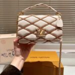 Louis Vuitton LV Women GO-14 MM Crème Beige Chestnut Brown Lambskin M25060 - Imagen 6
