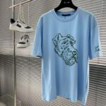 Louis Vuitton Women LV Graphic Short-Sleeved Crewneck Regular Fit 1AFPY4 - immagine 2