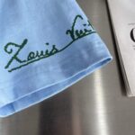 Louis Vuitton Women LV Graphic Short-Sleeved Crewneck Regular Fit 1AFPY4 - immagine 8