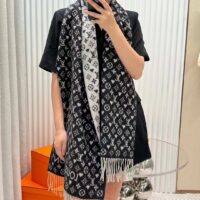 Louis Vuitton Unisex LV Game On Scarf Black Allover Monogram MP2907 (4)
