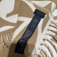 Louis Vuitton Unisex LV Medallion Scarf Beige Wool Jacquard M79213 (7)