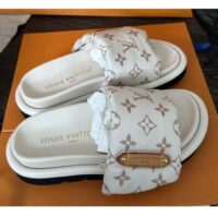 Louis Vuitton Unisex LV Pool Pillow Flat Comfort Mule Beige Monogram 1ACJZA (2)