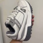 Louis Vuitton Unisex LV Trainer Maxi Sneaker Gray Calf Leather 1ACRJZ – Bild 6