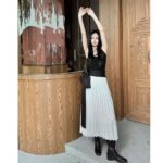 Louis Vuitton Women LV Bow Detail Pleated Wrap Skirt White 1AFFX3 - Image 10