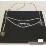 Chanel Women CC Chain Belt Metal Glass Pearls Gold Blue Pearly White - immagine 2