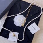 Chanel Women CC Chain Belt Metal Glass Pearls Strass Gold Pearly White Crystal - immagine 3