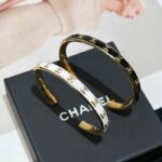 Chanel Women CC Cuff Metal Gold Black Ref. ABC986 B16125 NW383 - immagine 4