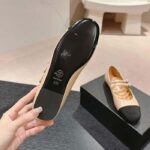 Chanel Women CC Mary Janes Lambskin Grosgrain Beige Black 0.5 CM Heel - Imagen 10