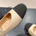 Chanel Women CC Mary Janes Lambskin Grosgrain Beige Black 0.5 CM Heel - Imagen 7
