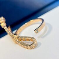 Chanel Women CC Ruban Ring 18K Beige Gold Diamonds (5)