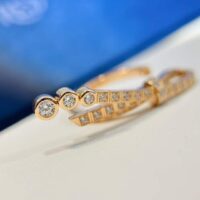 Chanel Women CC Ruban Ring 18K Beige Gold Diamonds (5)