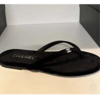 Chanel Women CC Thongs Sandal Velvet Black 0.5 CM Heel (1)