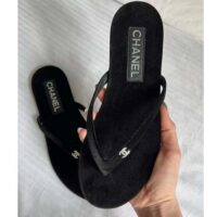 Chanel Women CC Thongs Sandal Velvet Black 0.5 CM Heel (1)