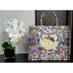 Dior CD Women CD Large Dior Book Tote Ecru Multicolor 4 Saisons Été Soleil - Imagen 3