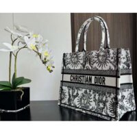 Dior Unisex Large Dior Book Tote White Black Toile De Jouy Soleil Embroidery (10)